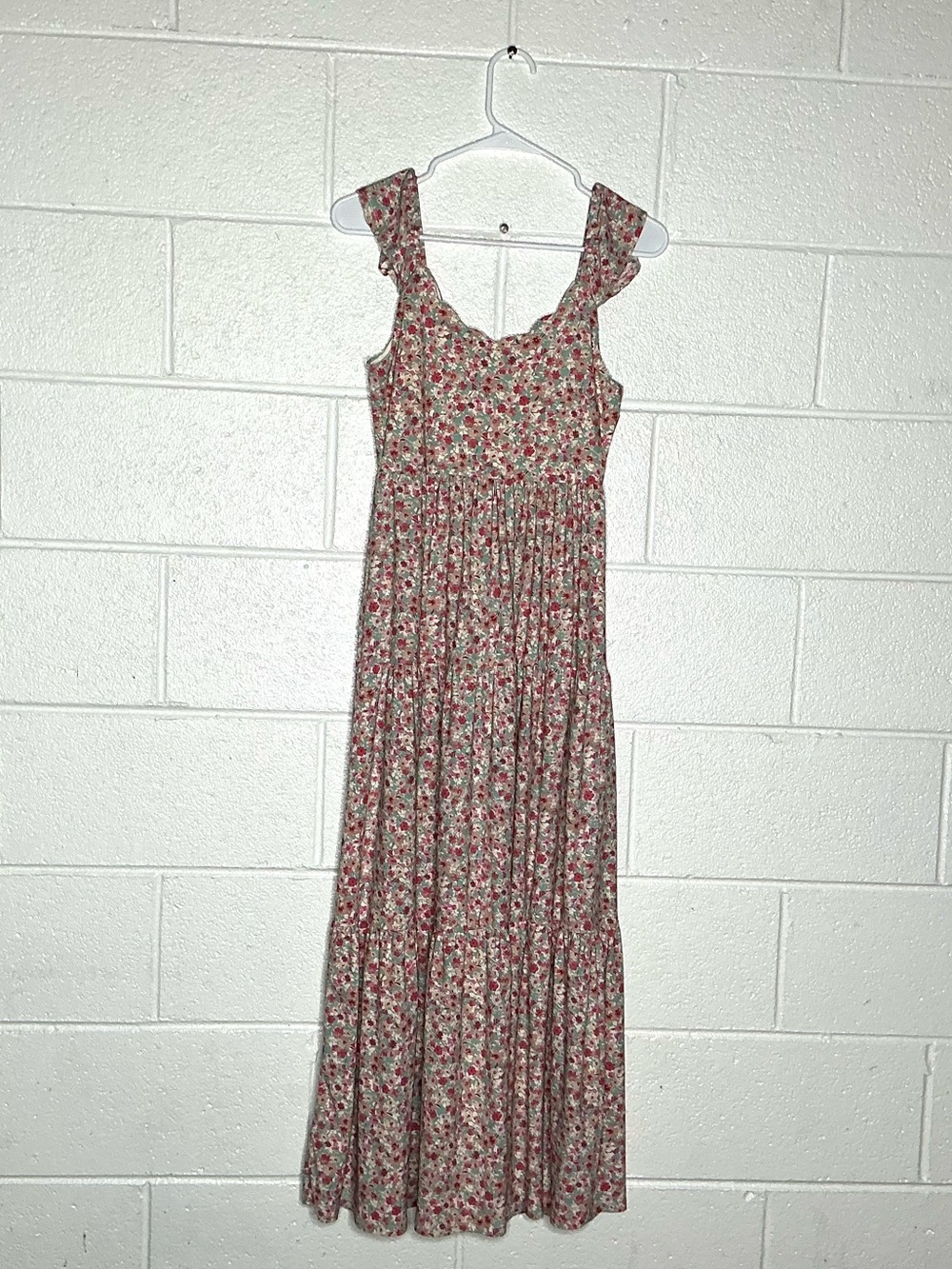 < Monteau Los Angeles Ditsy Floral Tiered Maxi Dress Size Small > - Picture 4 of 4